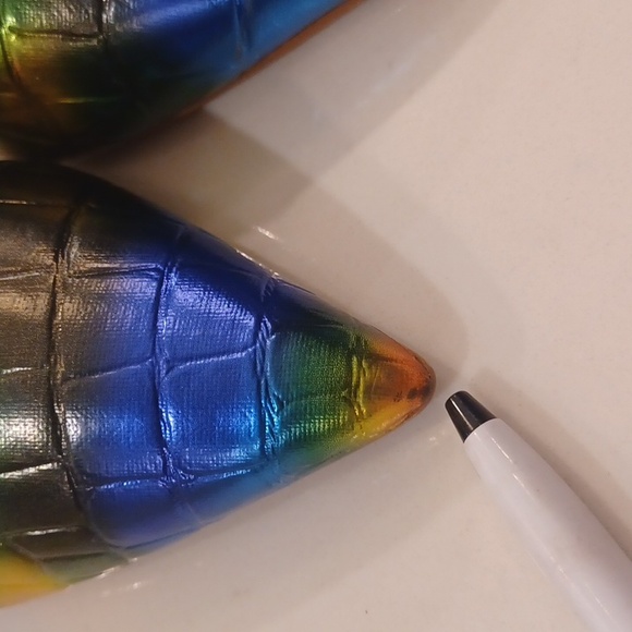 Steve Madden Alisha-R Metallic Rainbow LGBT Pump High Heel W/flaw PRIDE SZ 9 - Picture 13 of 16